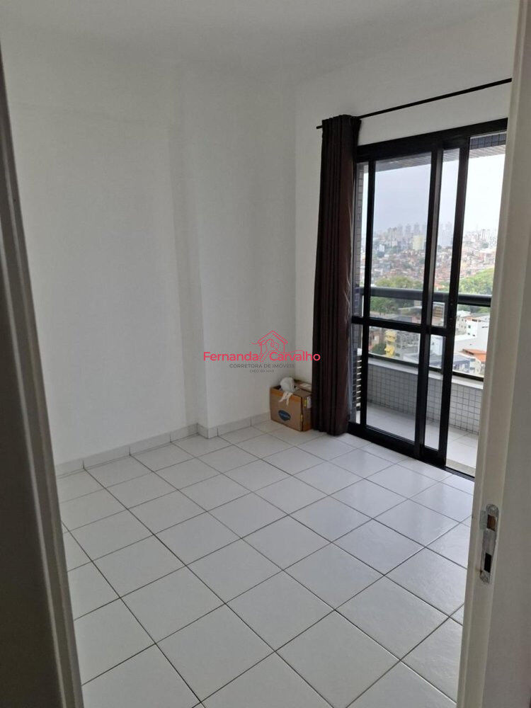 Apartamento à venda com 2 quartos, 62m² - Foto 1