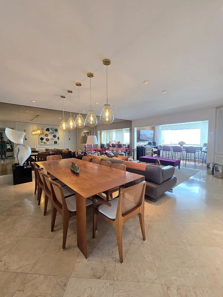 Apartamento, 3 quartos, 273 m² - Foto 1