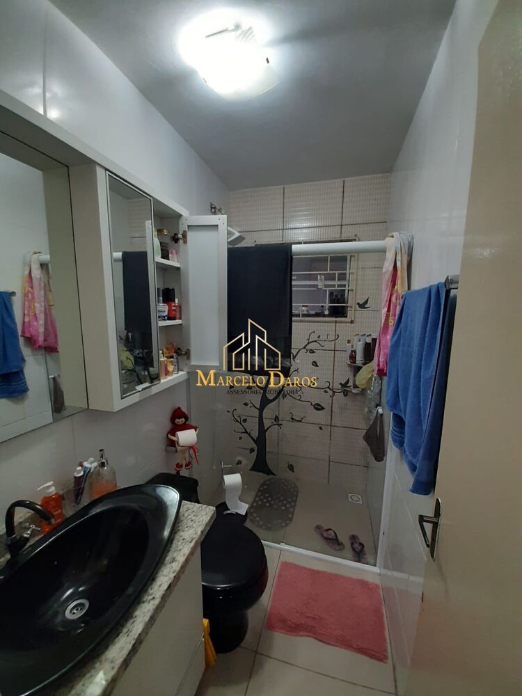 Casa à venda com 3 quartos, 130m² - Foto 2