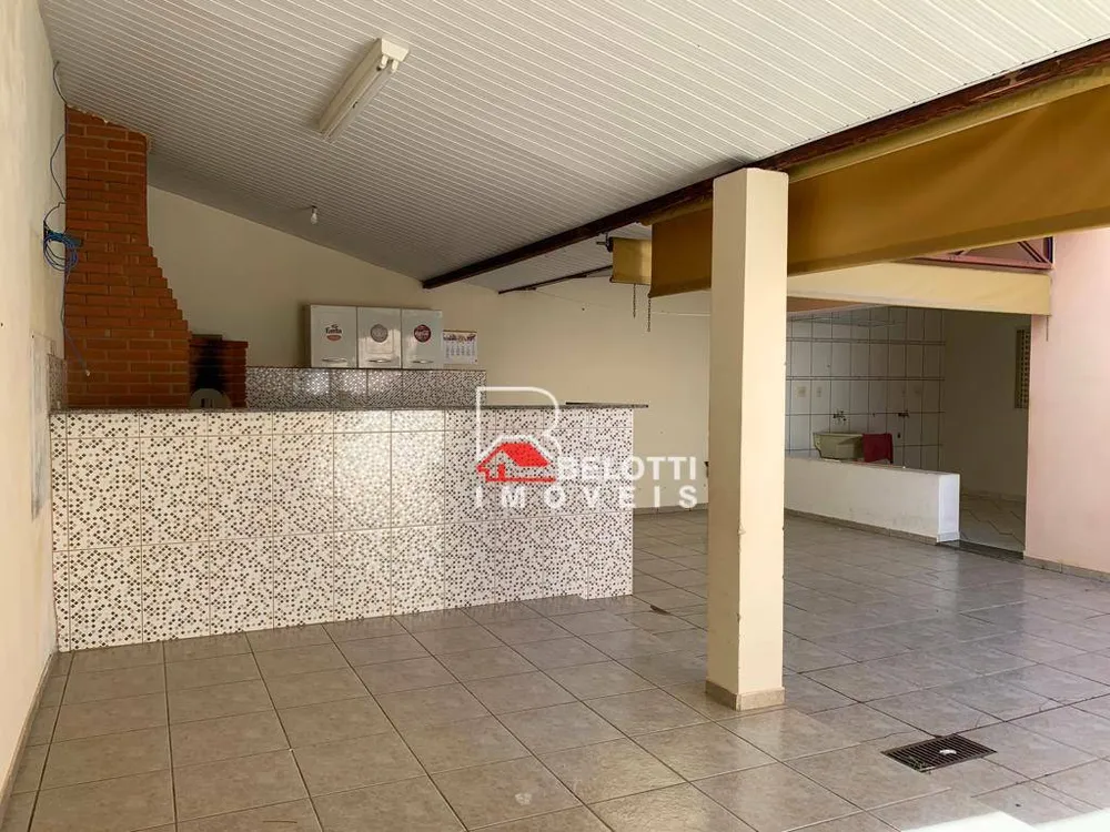 Casa, 3 quartos, 200 m² - Foto 1