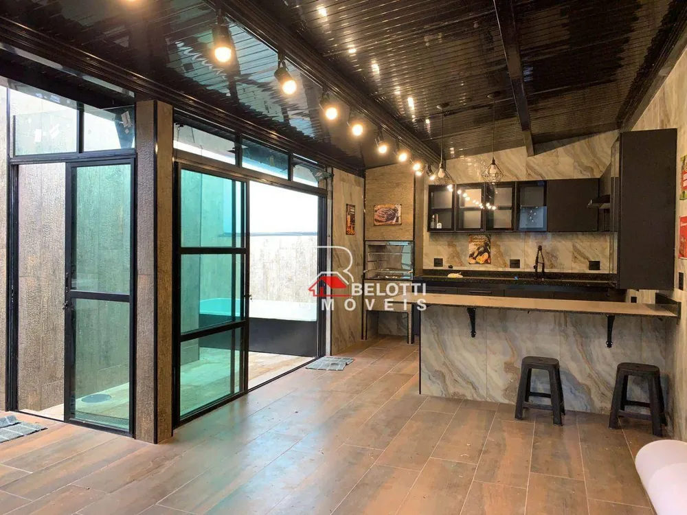 Casa, 3 quartos, 201 m² - Foto 1