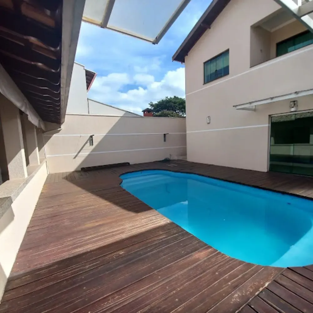 Casa, 4 quartos, 300 m² - Foto 1