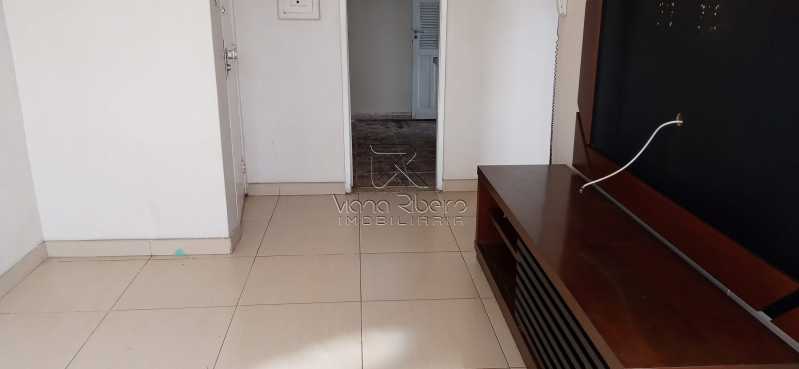 Apartamento à venda com 2 quartos, 70m² - Foto 18