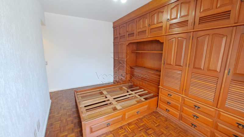 Apartamento à venda com 3 quartos, 119m² - Foto 21