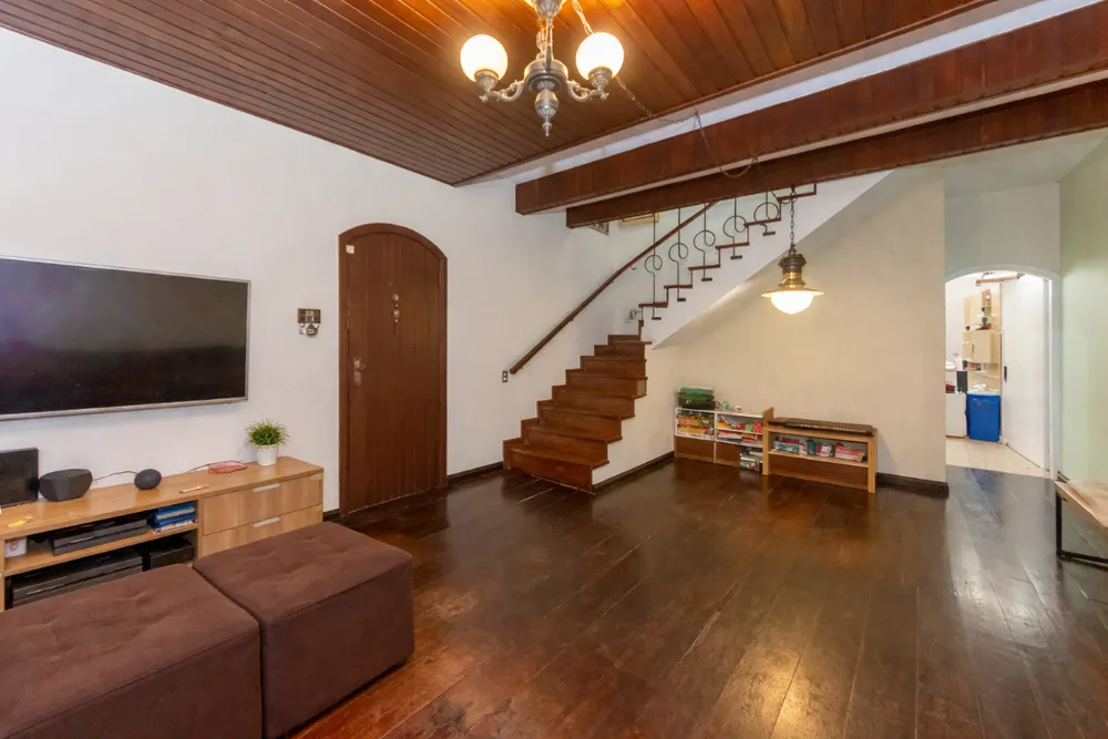 Casa, 3 quartos, 190 m² - Foto 1