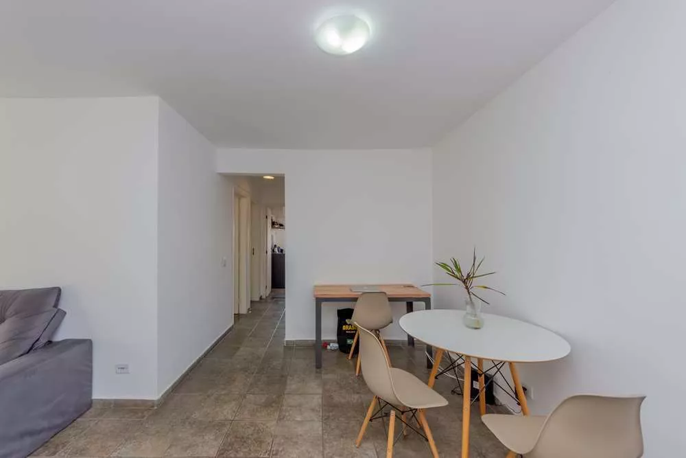 Apartamento à venda com 3 quartos, 77m² - Foto 1