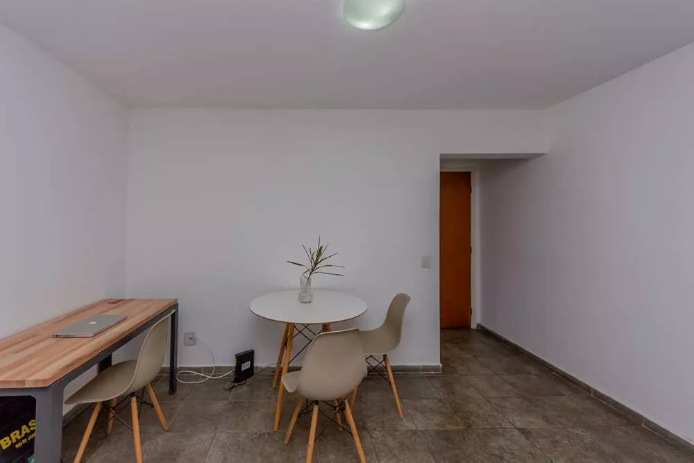 Apartamento à venda com 3 quartos, 77m² - Foto 3