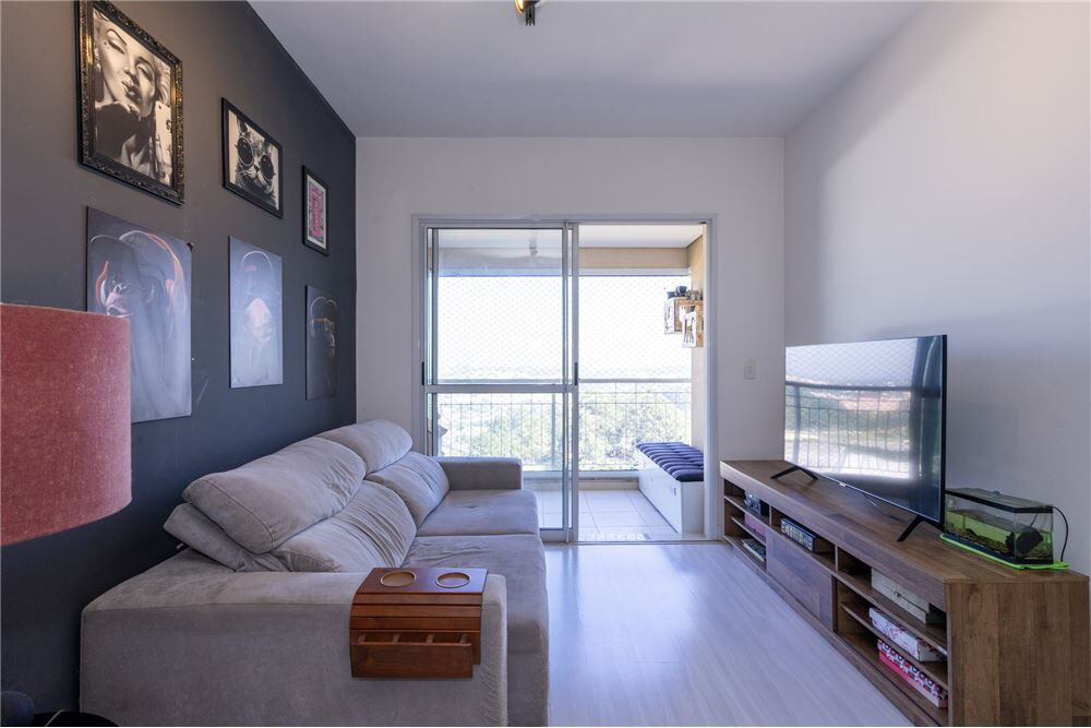 Apartamento à venda com 3 quartos, 77m² - Foto 1