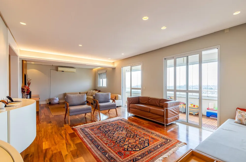 Apartamento, 3 quartos, 182 m² - Foto 1
