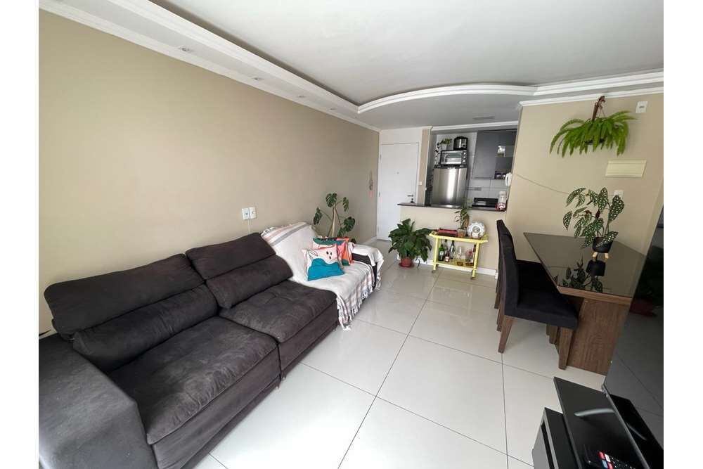 Apartamento à venda com 3 quartos, 70m² - Foto 1