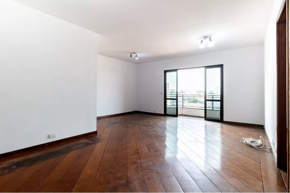 Apartamento à venda com 3 quartos, 110m² - Foto 1