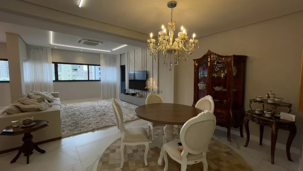 Cobertura à venda com 3 quartos, 424m² - Foto 3