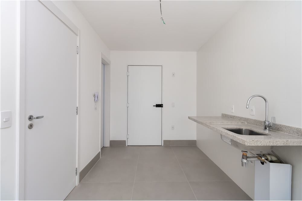 Apartamento à venda com 3 quartos, 123m² - Foto 5