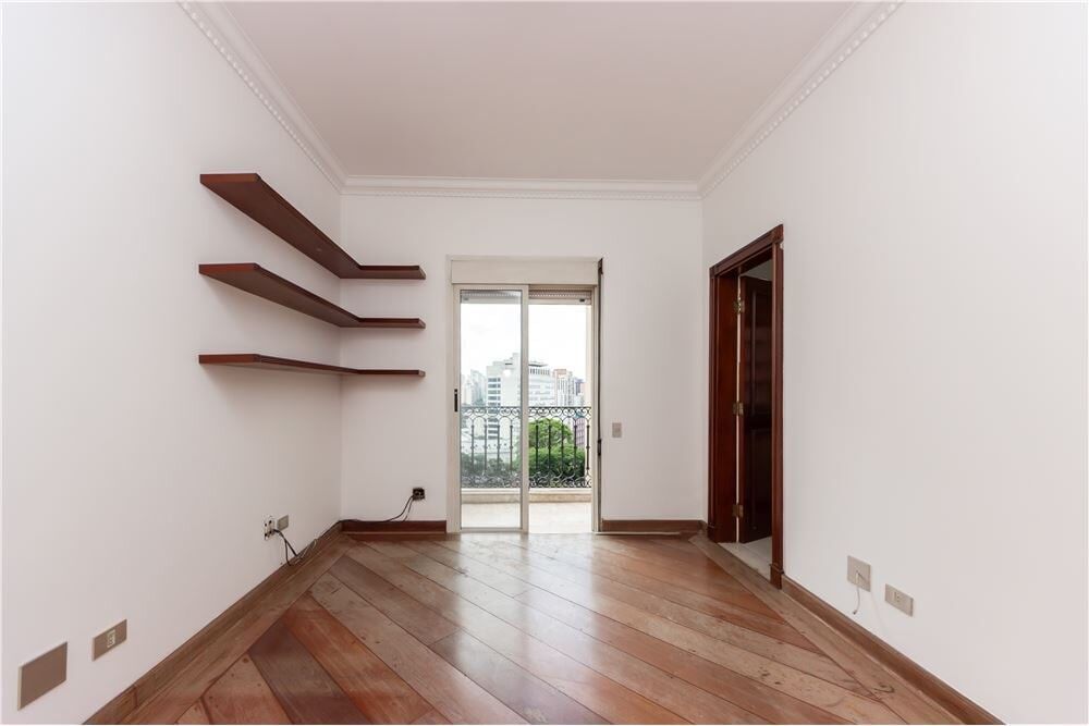 Apartamento à venda com 4 quartos, 275m² - Foto 4