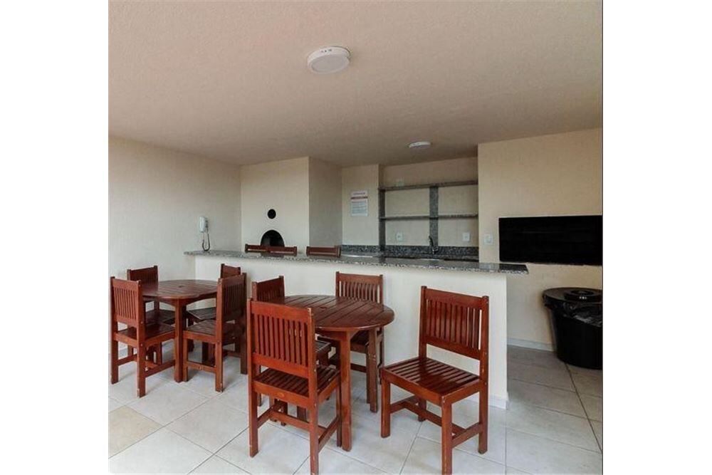Apartamento à venda com 3 quartos, 78m² - Foto 2