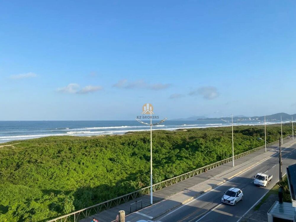 Casa à venda com 7 quartos, 425m² - Foto 2
