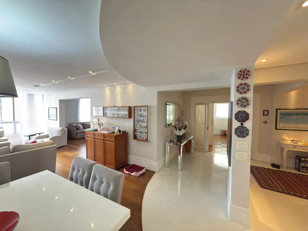 Apartamento, 3 quartos, 190 m² - Foto 2