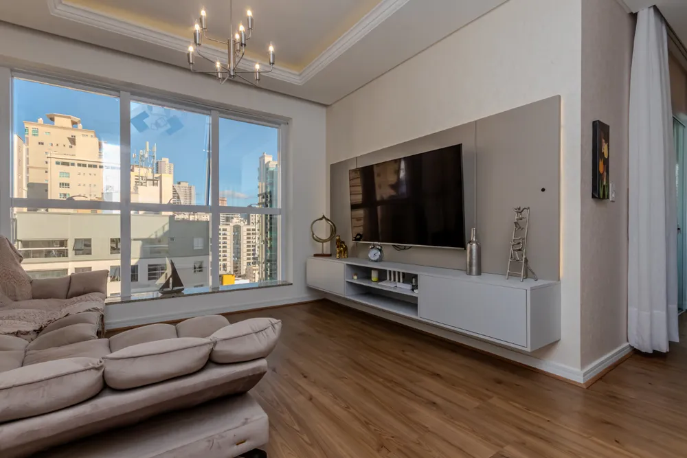 Apartamento, 3 quartos, 137 m² - Foto 1