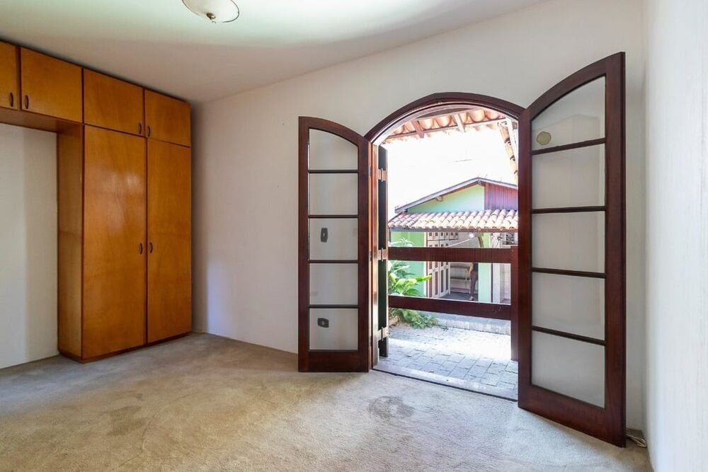 Casa, 3 quartos, 182 m² - Foto 1