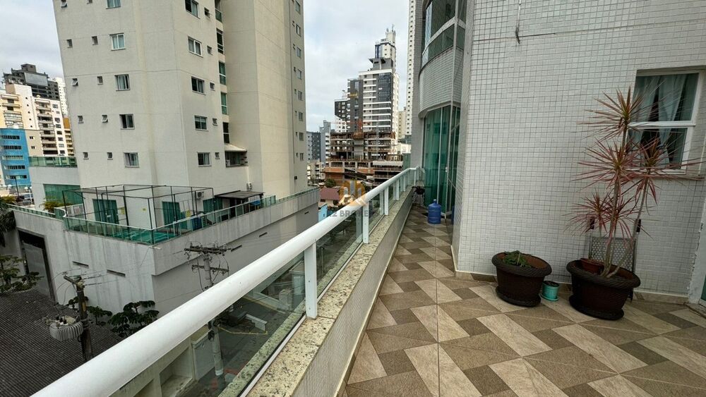 Apartamento, 3 quartos, 213 m² - Foto 3