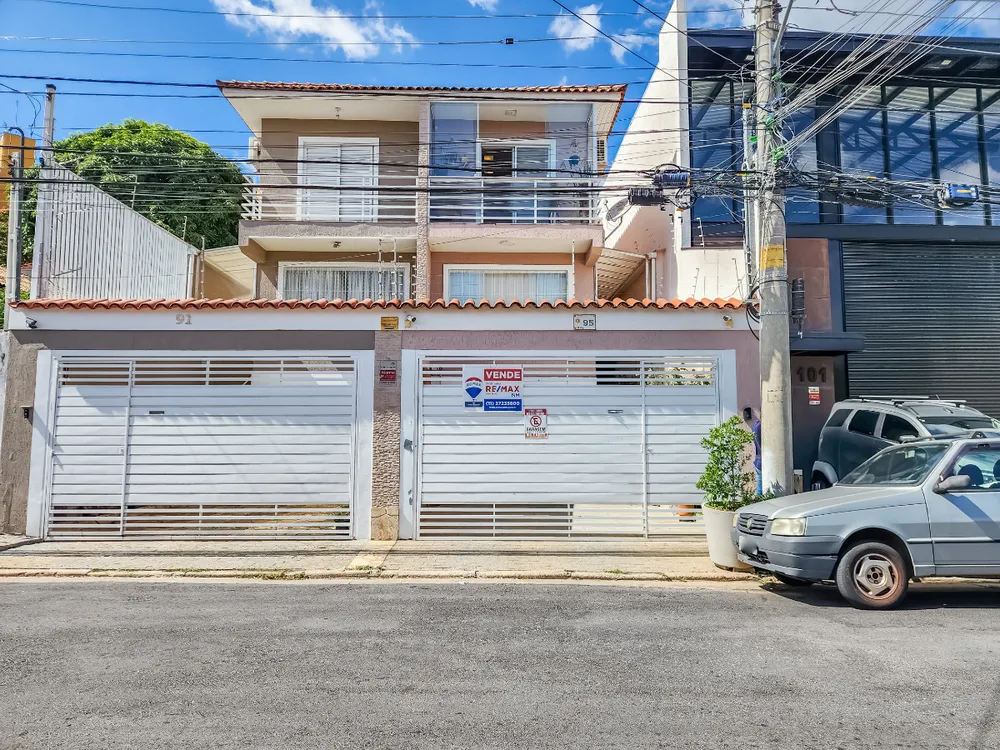 Sobrado, 3 quartos, 218 m² - Foto 2