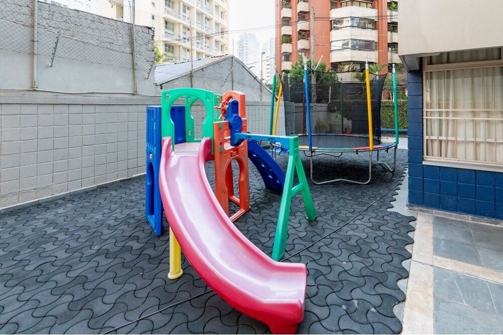 Apartamento à venda com 3 quartos, 121m² - Foto 4