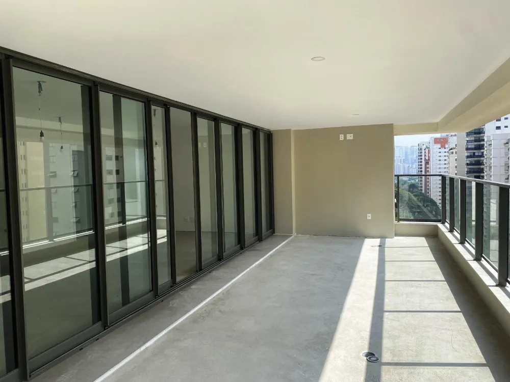 Apartamento, 4 quartos, 205 m² - Foto 1