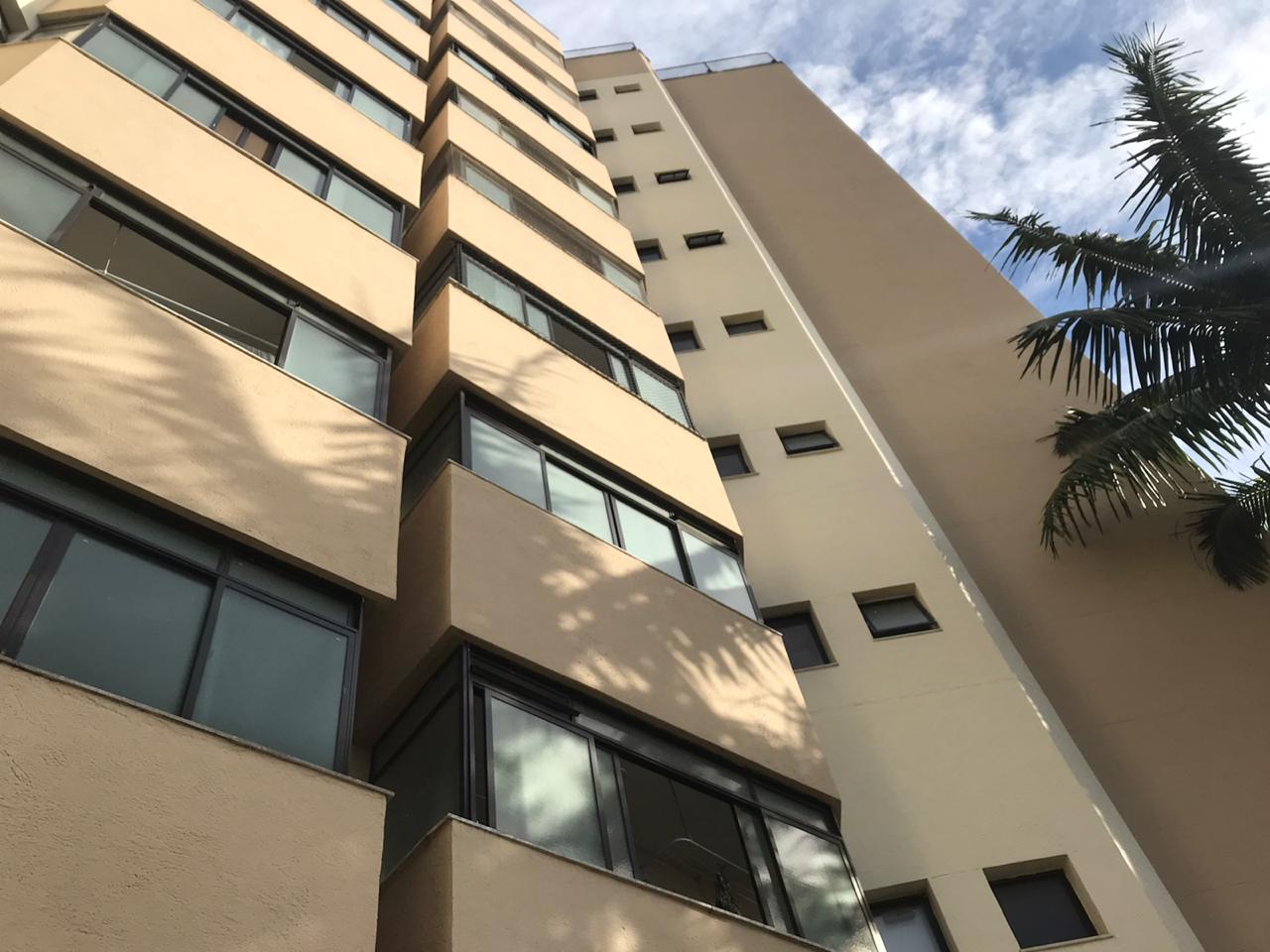 Apartamento à venda com 2 quartos, 71m² - Foto 1