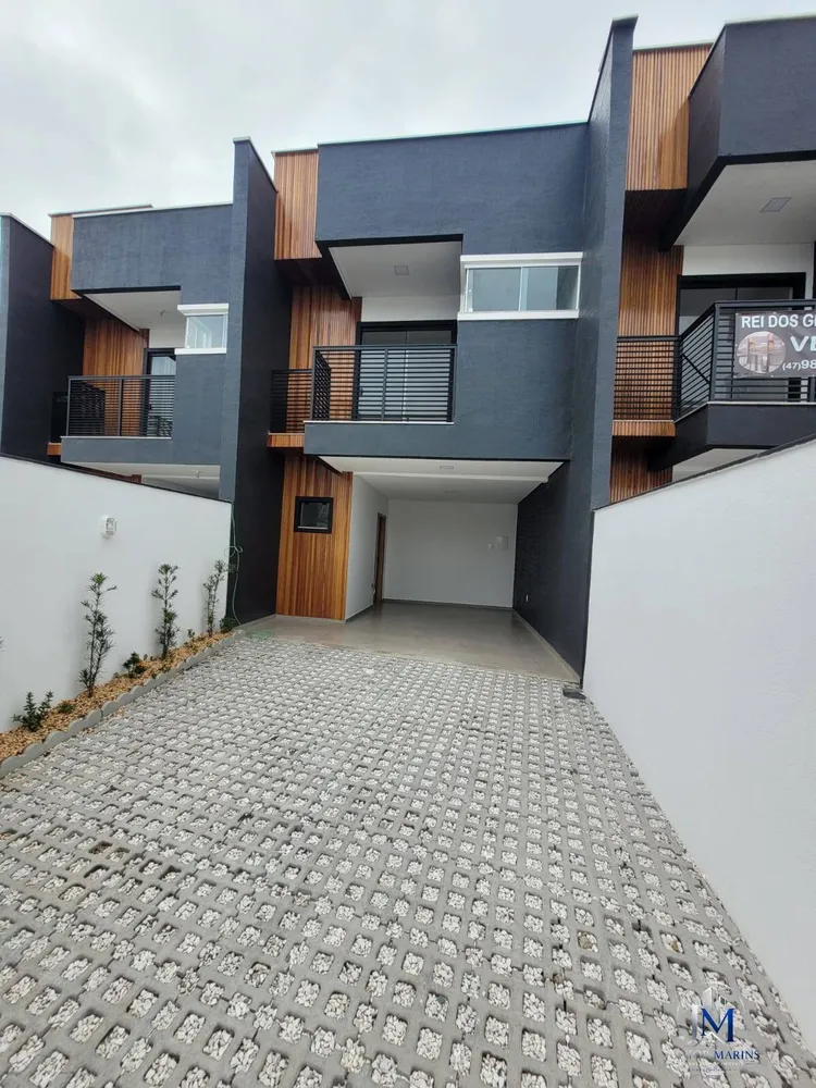 Casa, 3 quartos, 121 m² - Foto 1