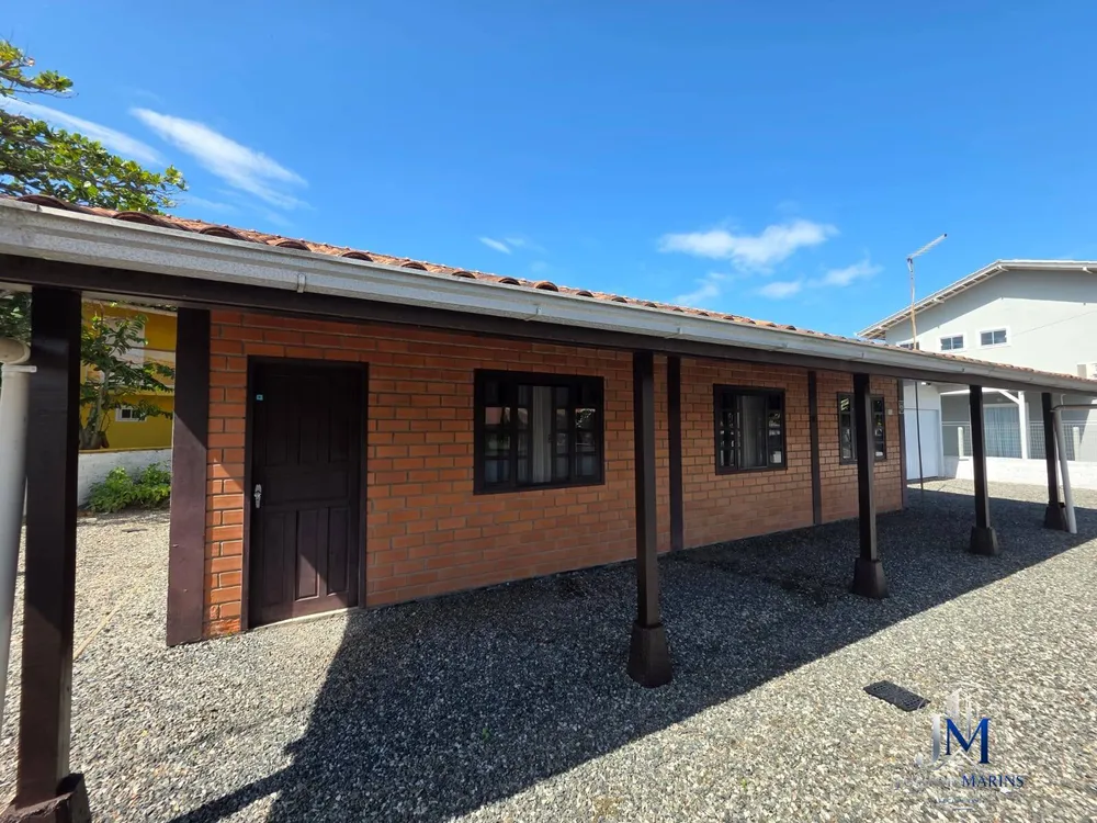 Casa, 4 quartos, 156 m² - Foto 1