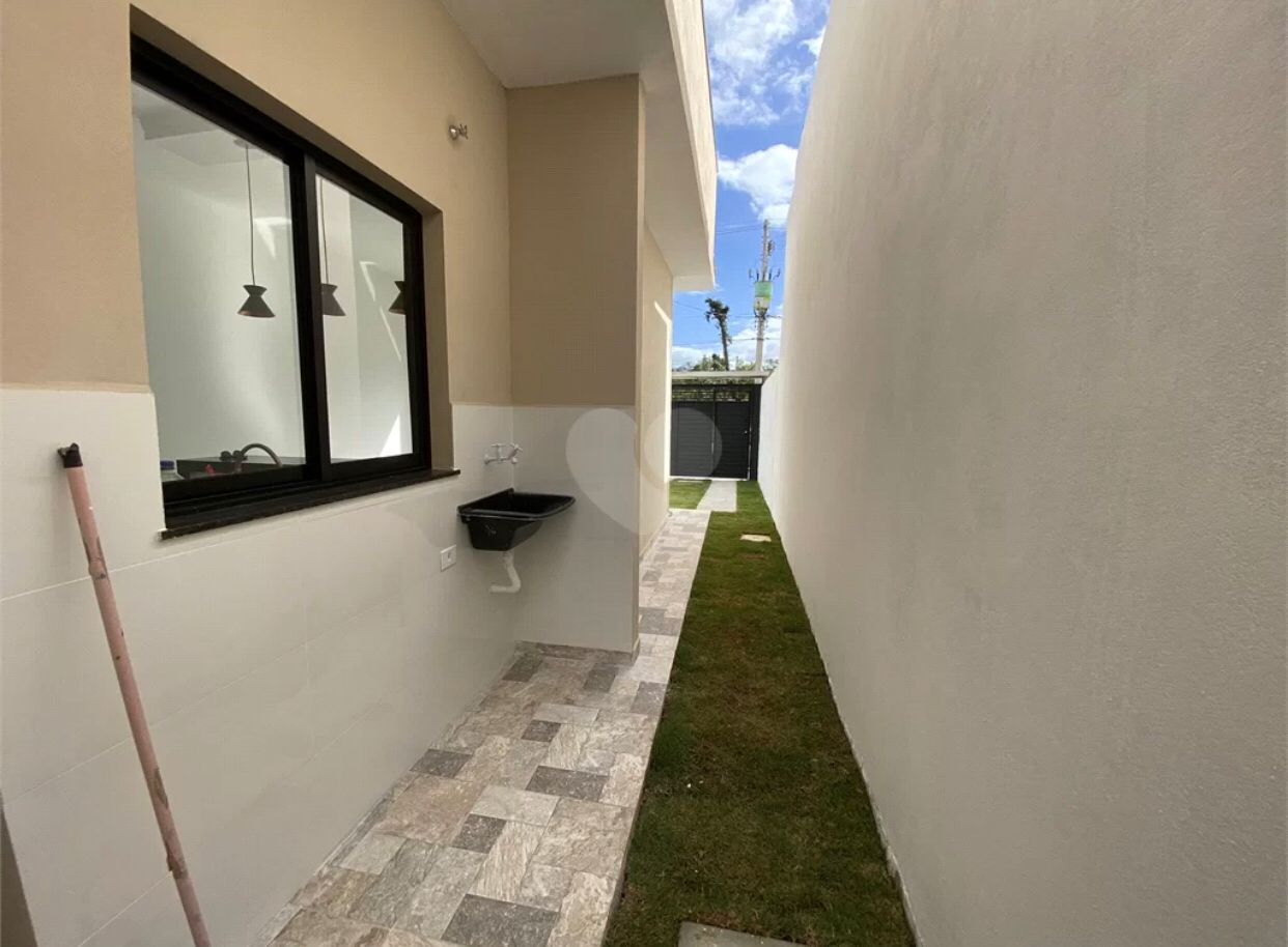 Casa à venda com 2 quartos, 60m² - Foto 10