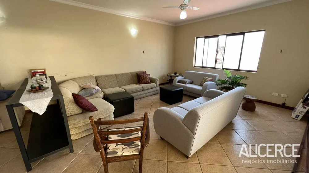 Casa, 3 quartos, 264 m² - Foto 4