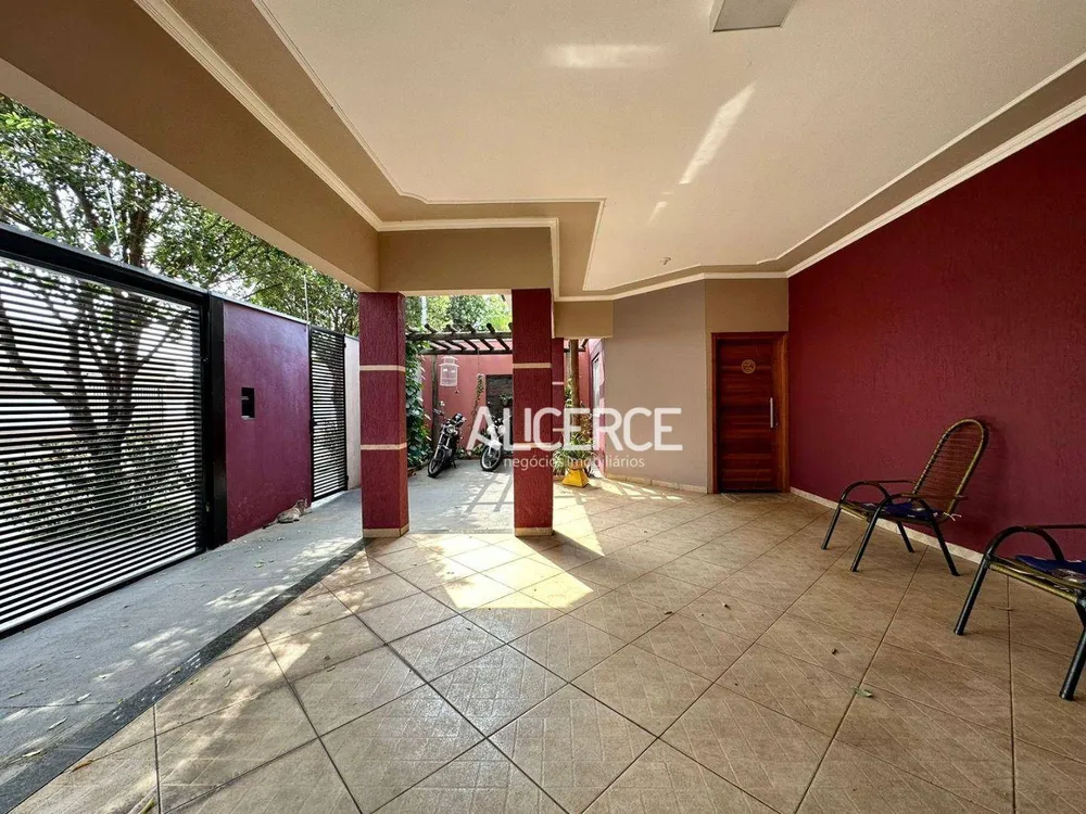 Casa, 3 quartos, 159 m² - Foto 2