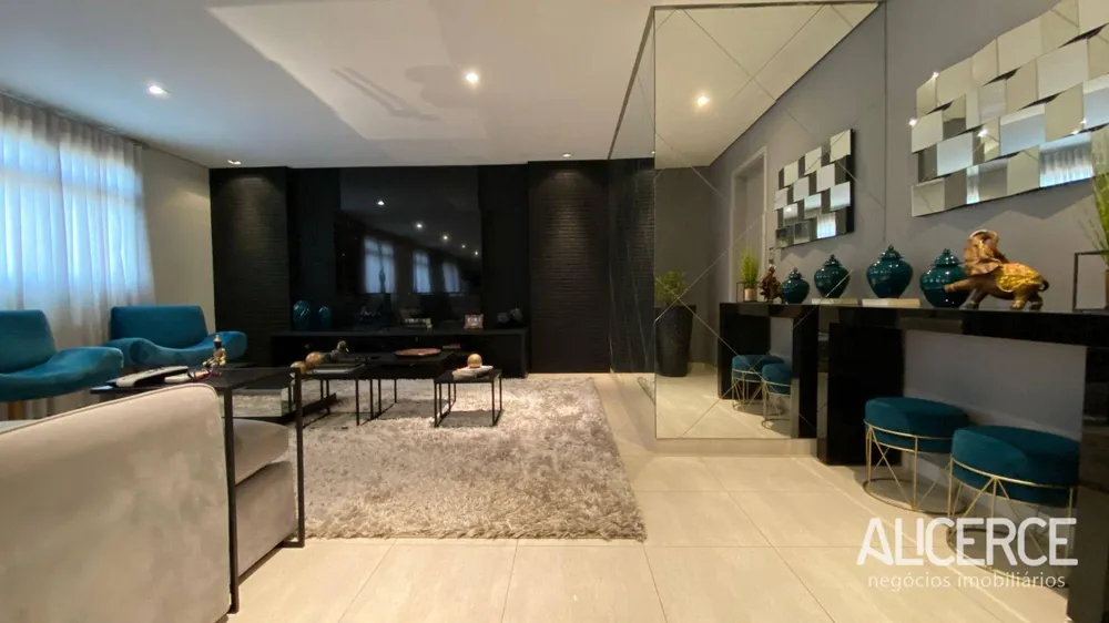 Apartamento, 3 quartos, 237 m² - Foto 1