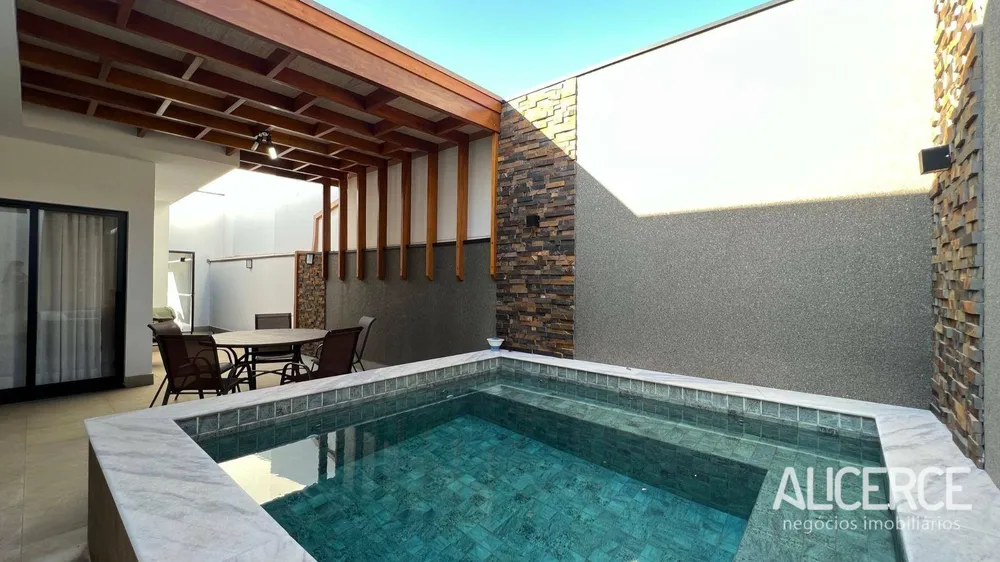 Casa, 3 quartos, 162 m² - Foto 2