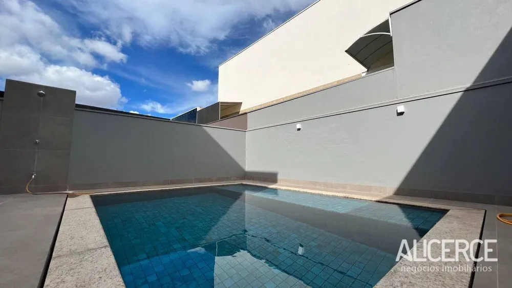 Casa de Condomínio, 4 quartos - Foto 1