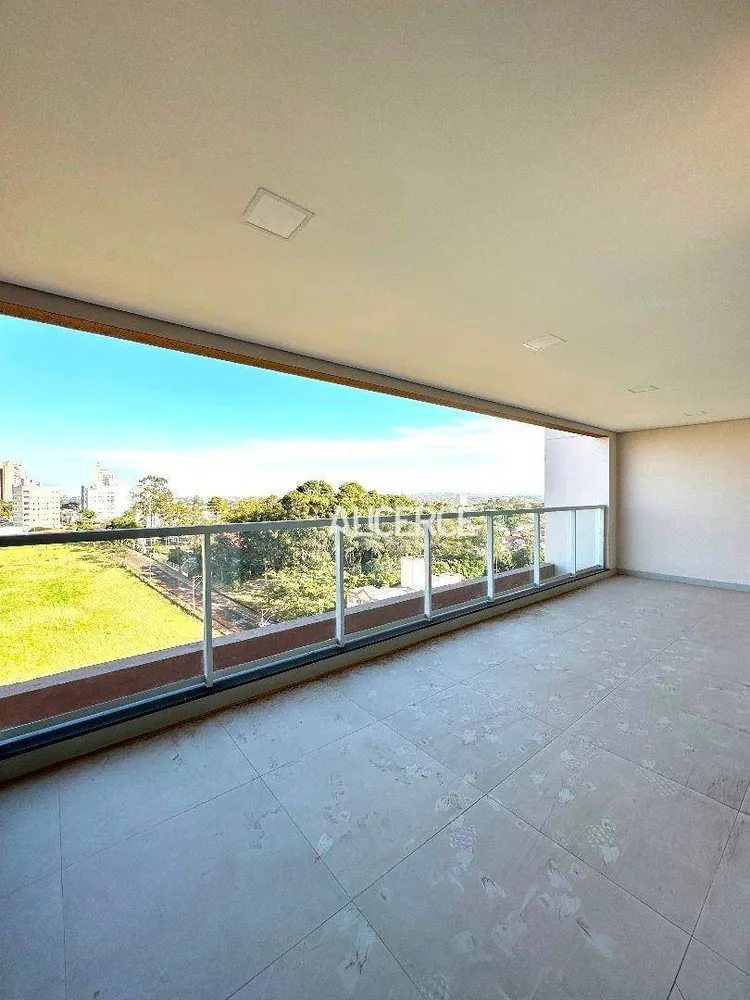 Apartamento, 3 quartos, 150 m² - Foto 2