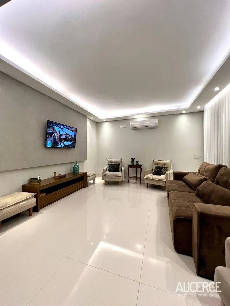 Casa, 3 quartos, 200 m² - Foto 3
