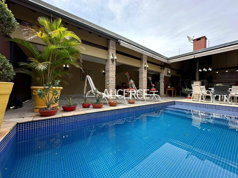 Casa, 3 quartos, 350 m² - Foto 1