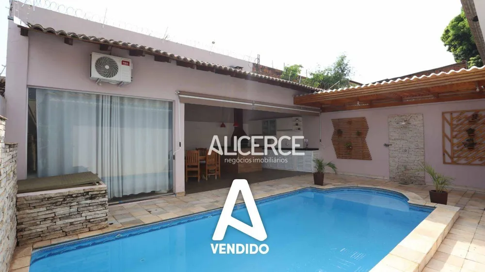 Casa, 3 quartos, 175 m² - Foto 1