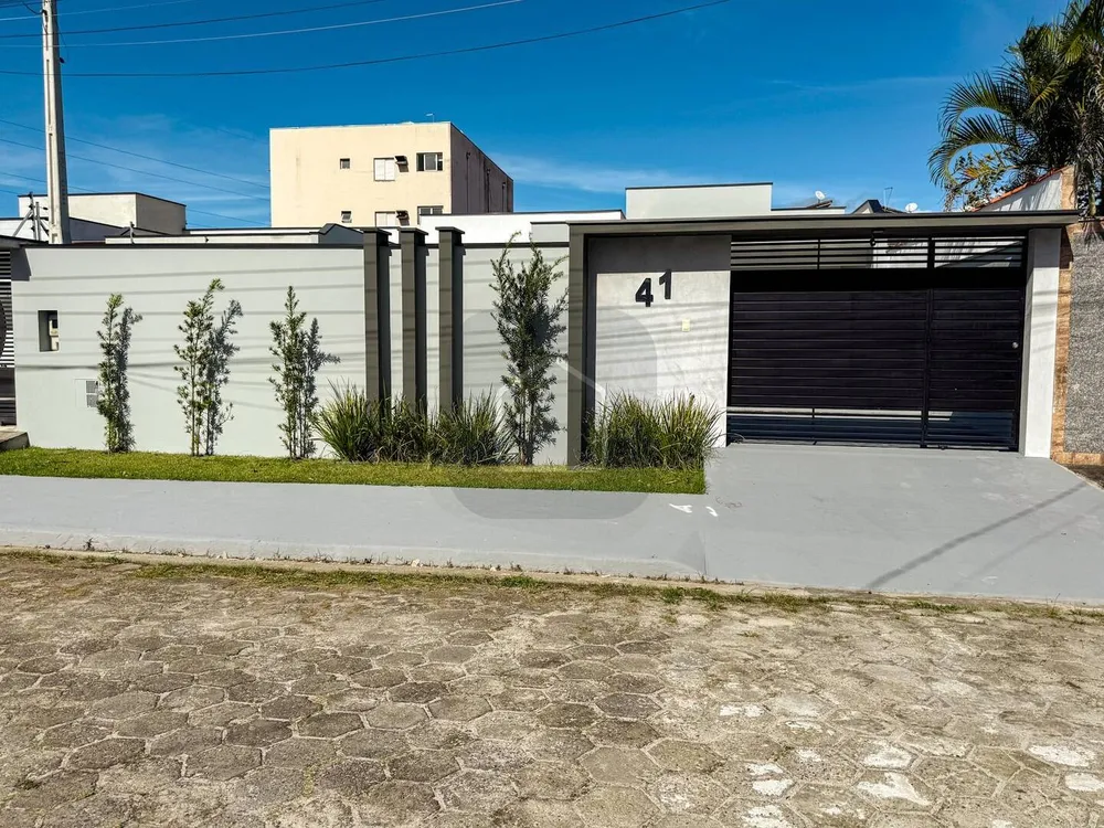 Casa, 3 quartos, 145 m² - Foto 2