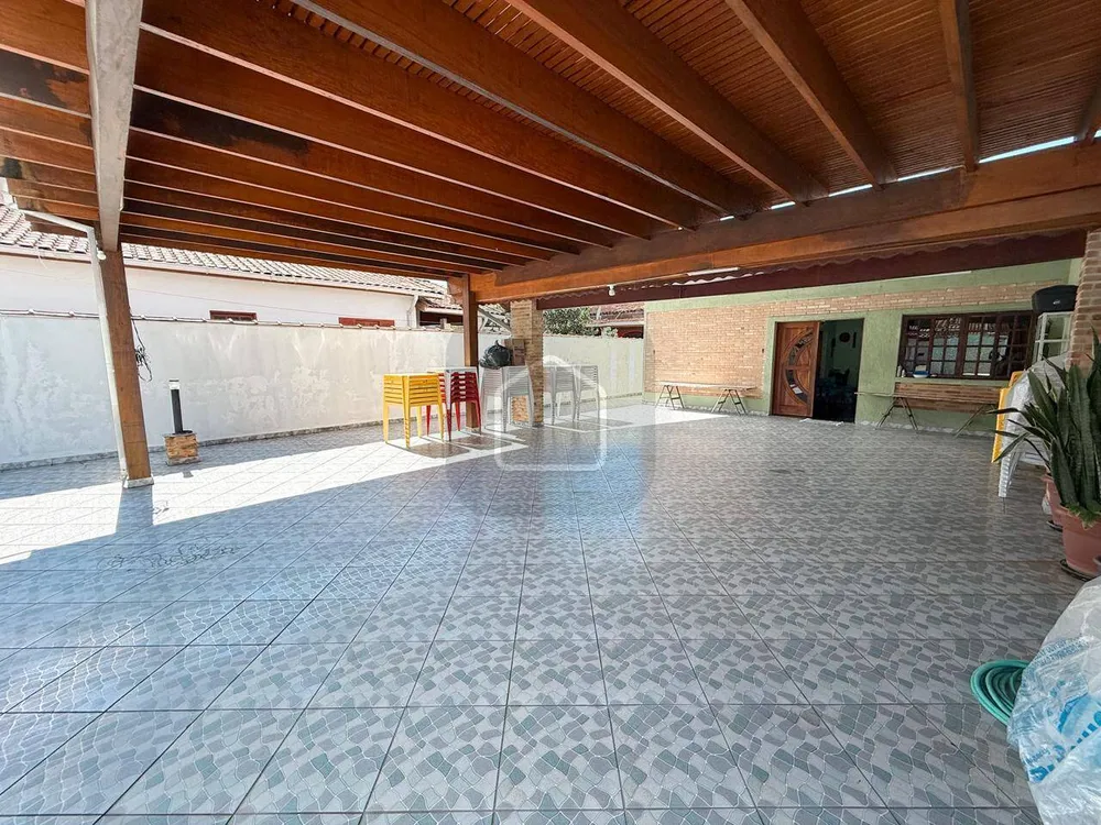 Casa, 4 quartos, 237 m² - Foto 2