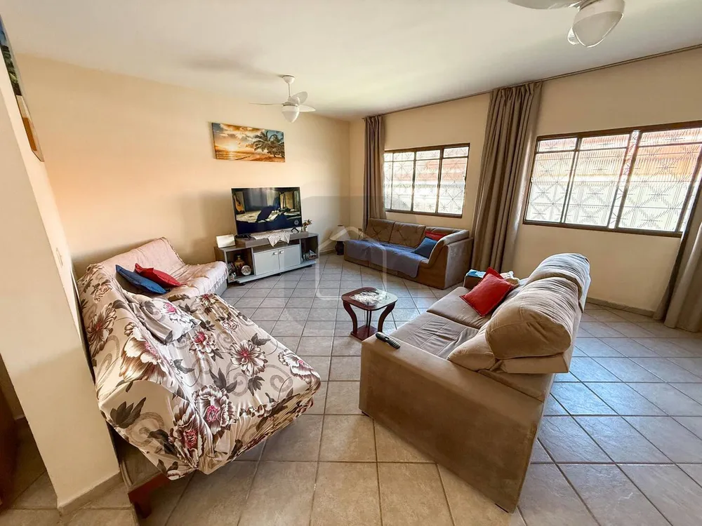 Casa, 3 quartos, 212 m² - Foto 5