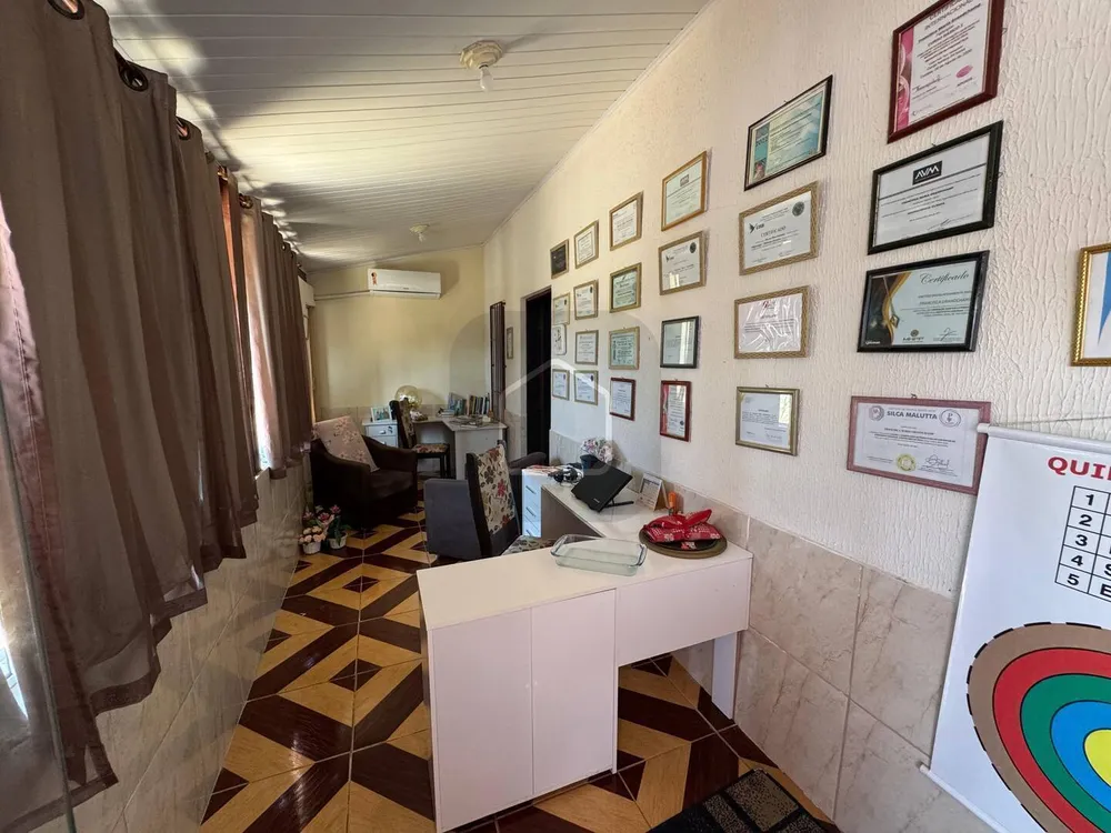 Casa, 6 quartos, 188 m² - Foto 2