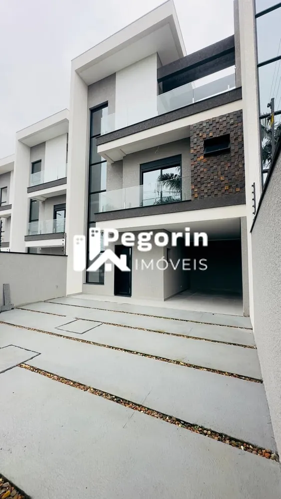 Sobrado, 3 quartos, 253 m² - Foto 1