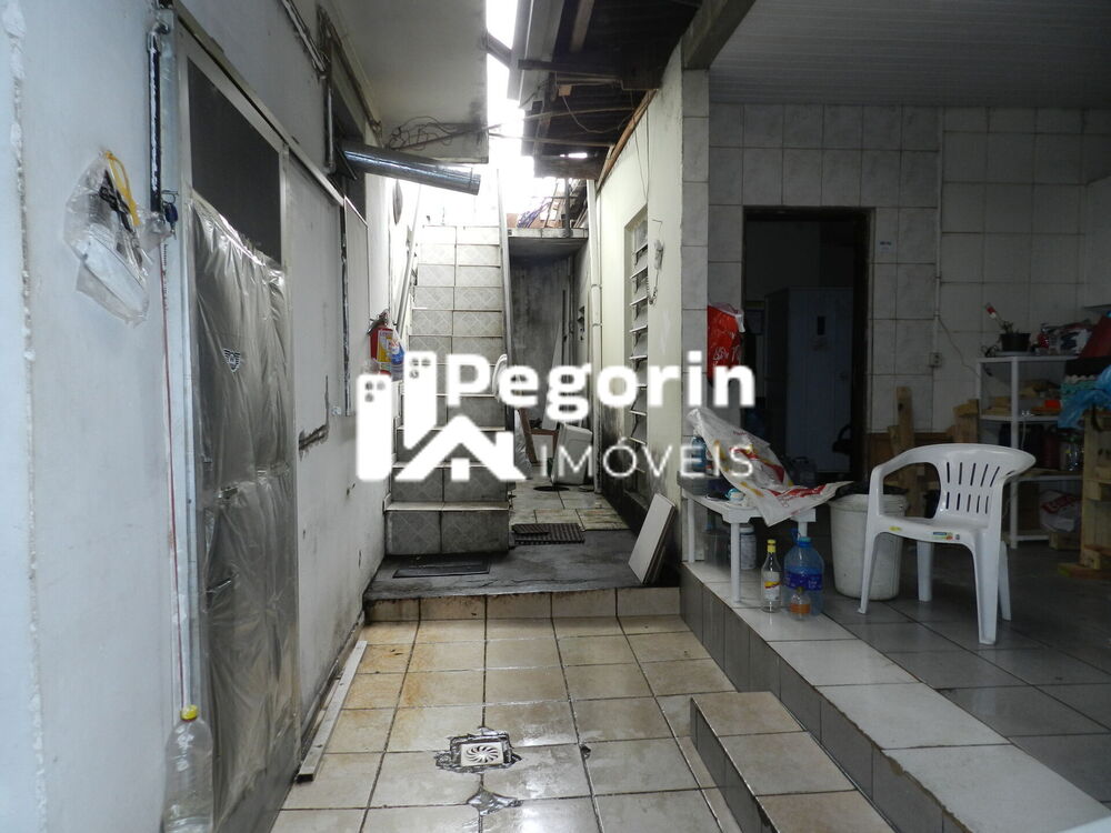 Casa, 3 quartos, 298 m² - Foto 1