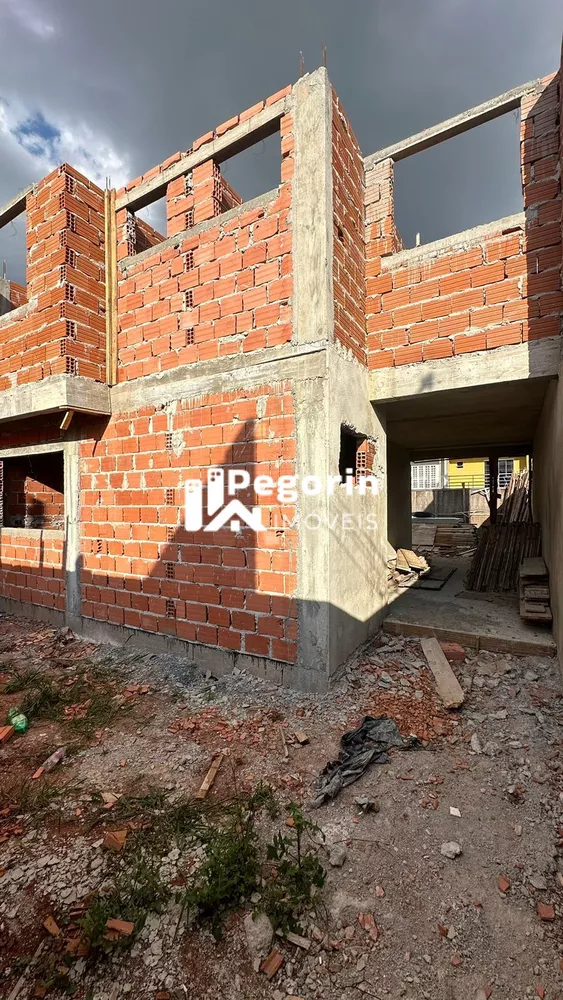 Sobrado à venda com 3 quartos, 131m² - Foto 1