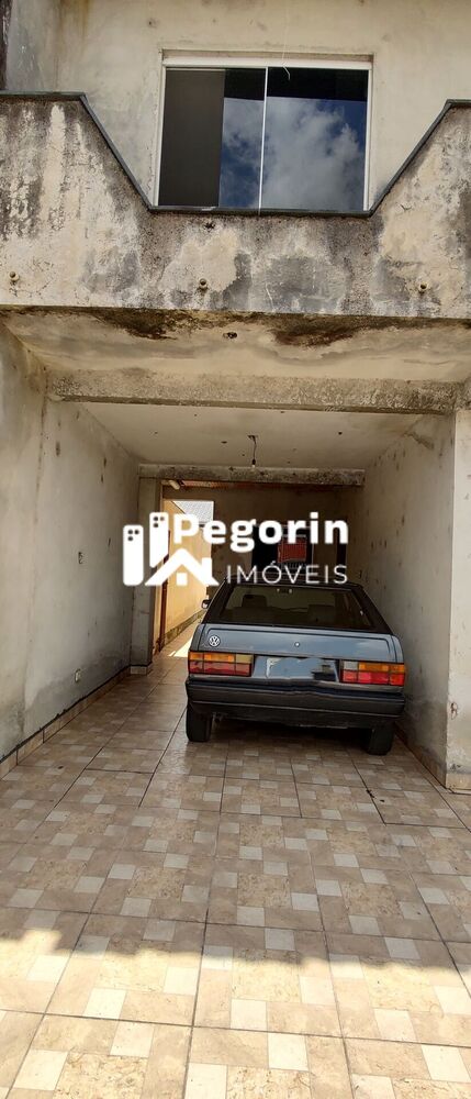 Sobrado à venda com 4 quartos, 175m² - Foto 1