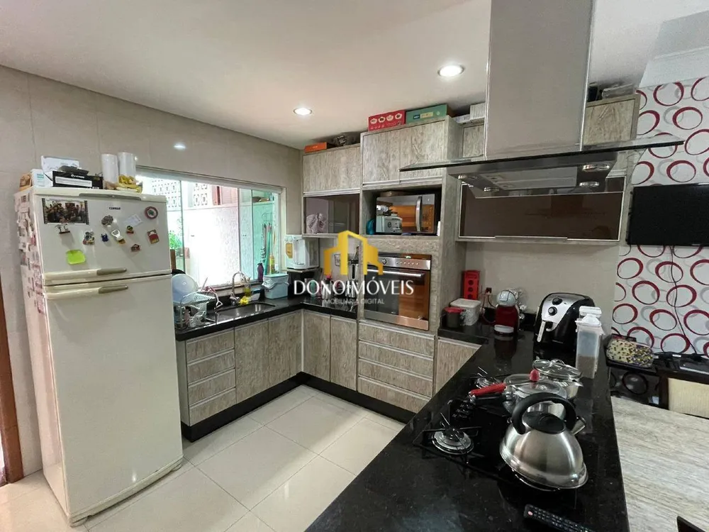 Casa, 3 quartos, 250 m² - Foto 2