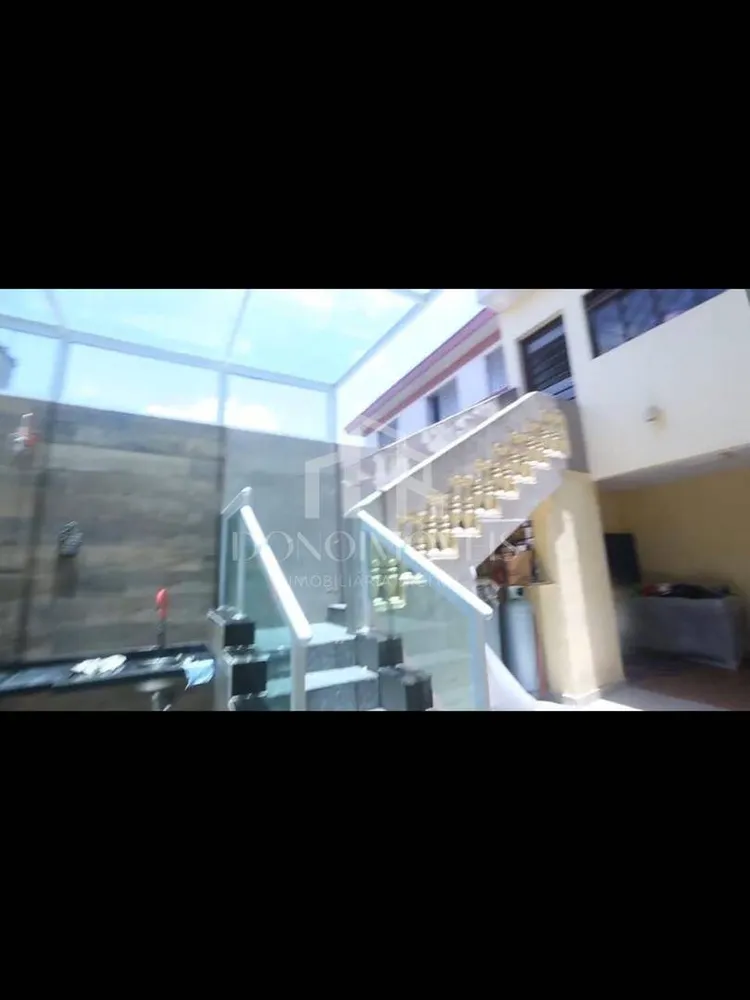 Casa, 3 quartos, 220 m² - Foto 1